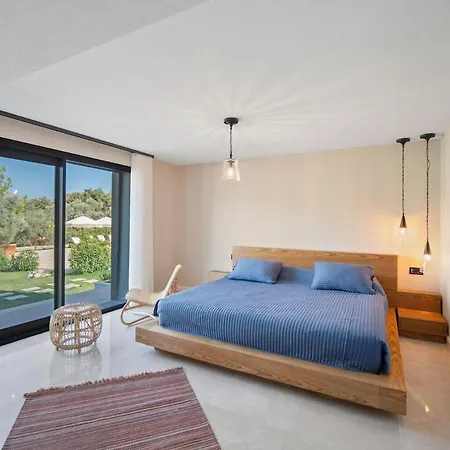 Isolated, Luxurious Stay, Olivinn Yali Mansion * Бодрум