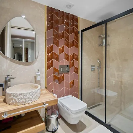 Isolated, Luxurious Stay, Olivinn Yali Mansion