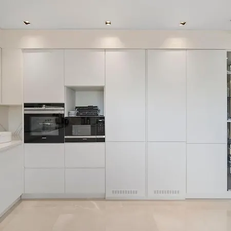 Вилла Isolated, Luxurious Stay, Olivinn Yali Mansion Бодрум