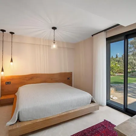 Isolated, Luxurious Stay, Olivinn Yali Mansion * Бодрум