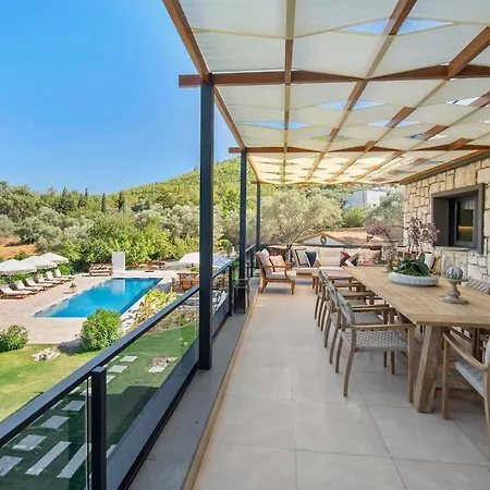 Isolated, Luxurious Stay, Olivinn Yali Mansion Вилла *